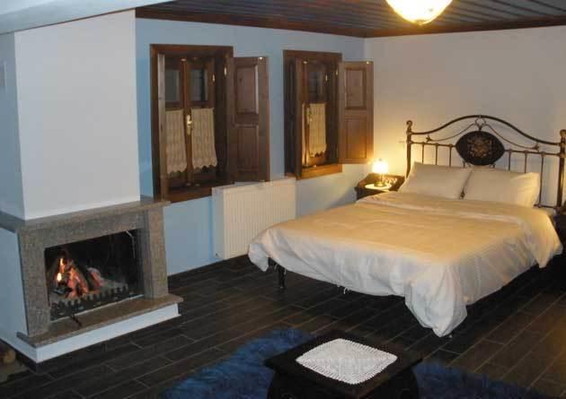 Hotel Dryades Negades Екстер'єр фото